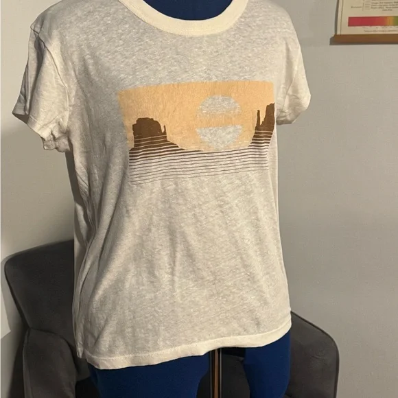 Madewell || Daffodil Plateau Graphic Print T-shirt || Medium - Picture 2 of 6